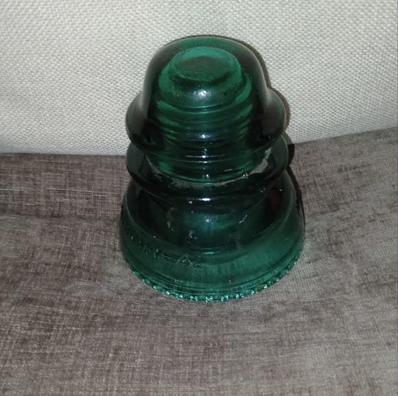 Vintage Green Glass Insulator - Picture 1 of 1